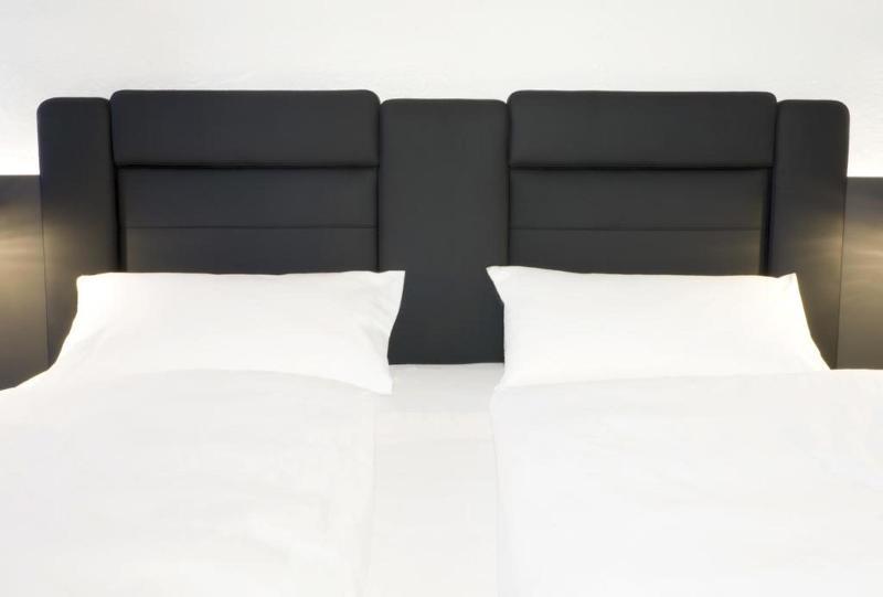 V8 Hotel Koeln At Motorworld Luaran gambar