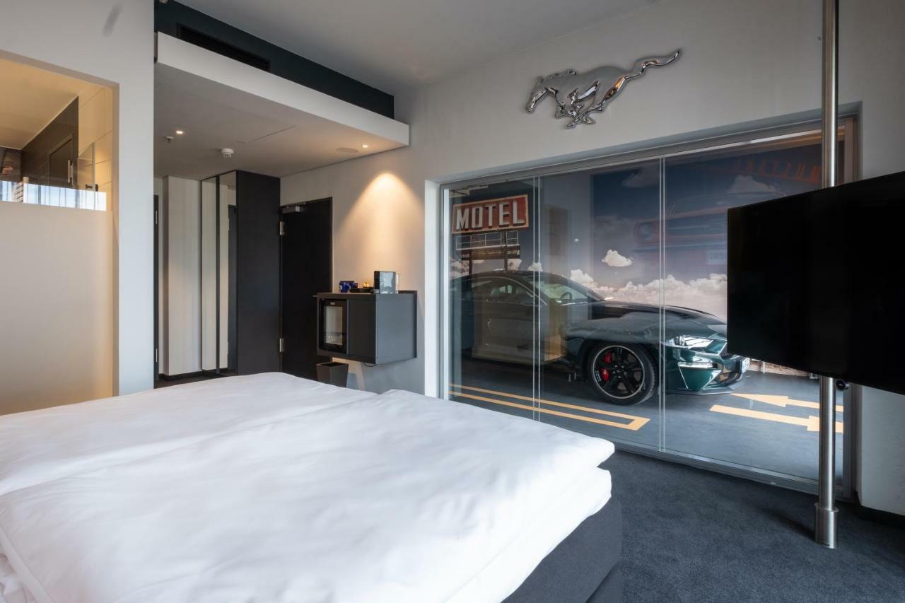 V8 Hotel Koeln At Motorworld Luaran gambar